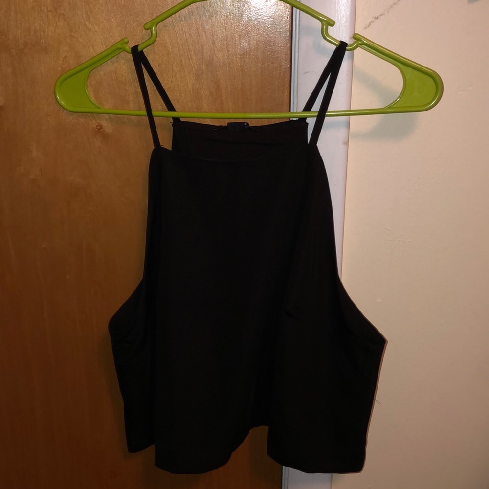 Cropped tank
